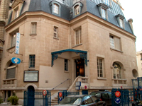 Clinique